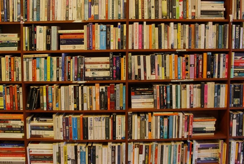 כל מה שצריך לדעת על ספרי הרב מרדכי אליהו